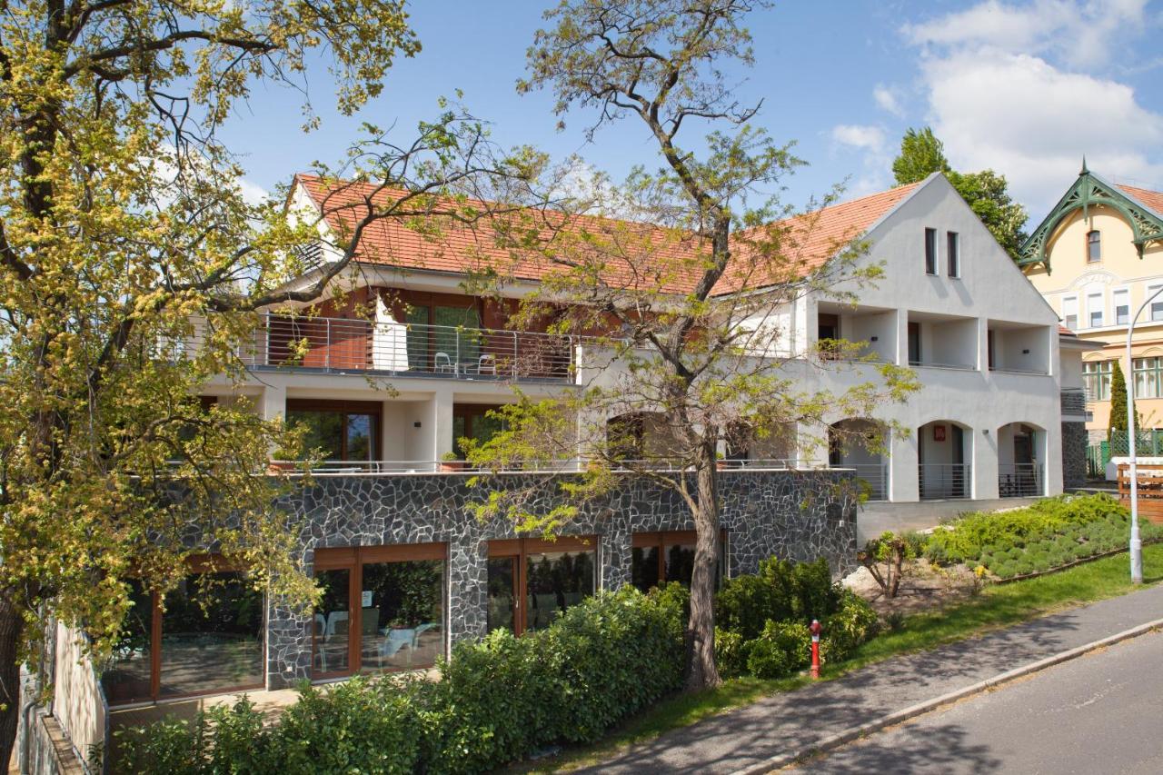 Hotel Bonvino Badacsony Бадачонтомай Екстериор снимка